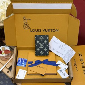 315¥ Premium Full-Steel Wallet, Authentic Design, Top-Grain Cowhide Leather, 163 Dynamic, Boutique-Matching Packaging, Complete Set as Pictured: Packaging, Certificate of Authenticity, Copper Electronic Tag, Gift Bag! M27149